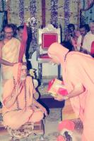 Mahavakya Upadesha, Declaration of Yogapatta, and Blessings by HH Narayanashram Swamiji (27 Feb 1997)